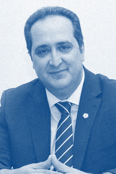 آراسب احمدیان