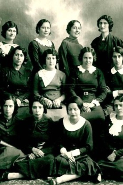  زنان و موًسسات خیریه رفاهی– بهداشتی ایران از مشروطه تا پایان حکومت پهلوی دوم